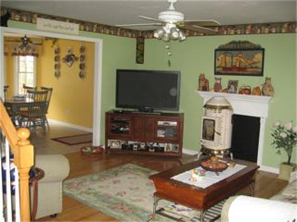 78 H Foote Road Charlton, MA 01507 - Photo 5 of 13