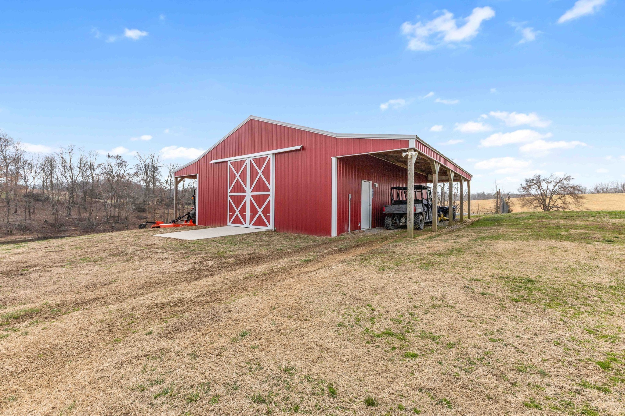 1103 Rogues Fork Road Bethpage, TN 37022 - Photo 34 of 100 a view of a house with a yard