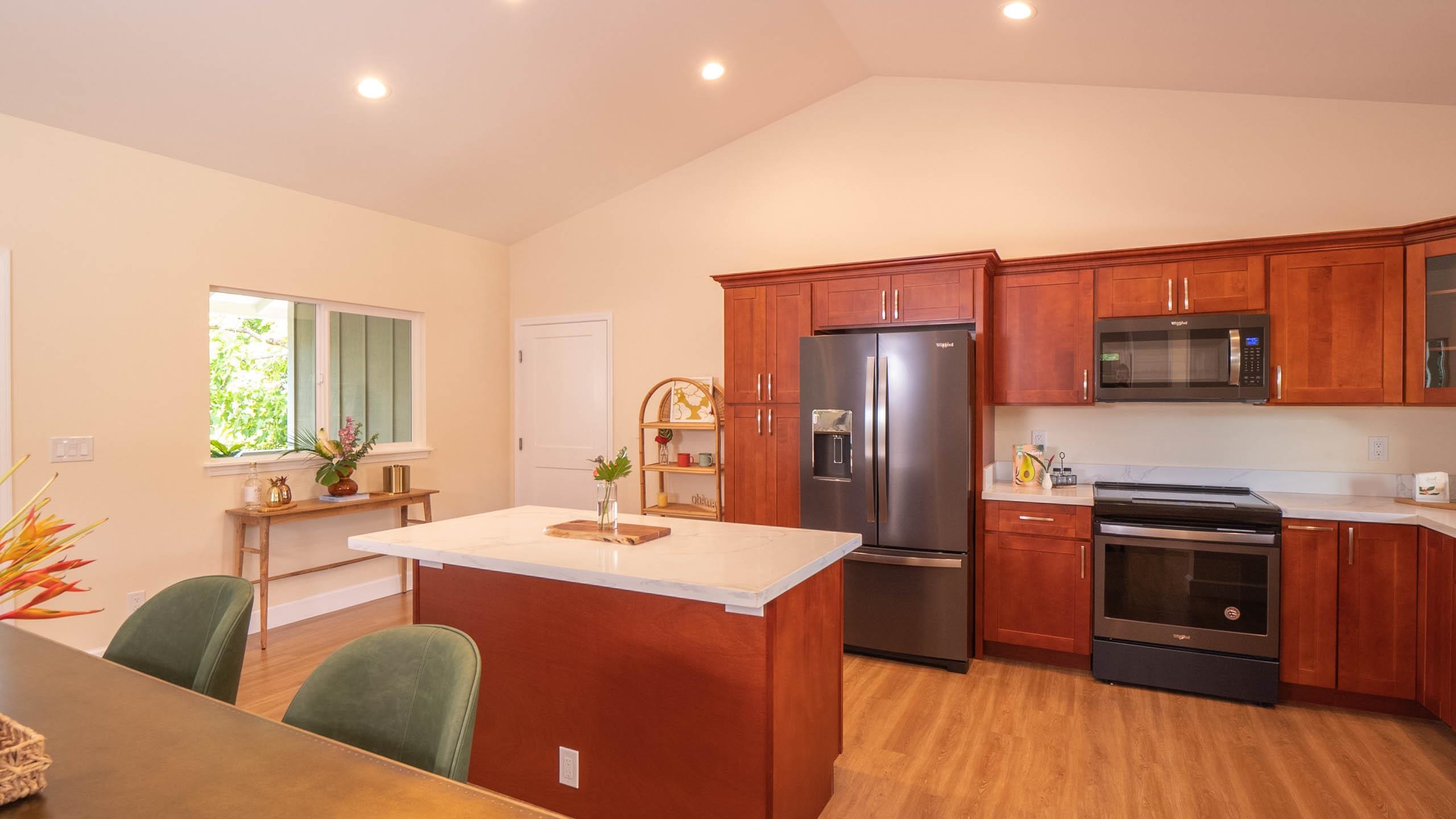 2728 Kaupakalua Road, Unit A Haiku, HI 96708 - Photo 10 of 26 Gallery Image 10