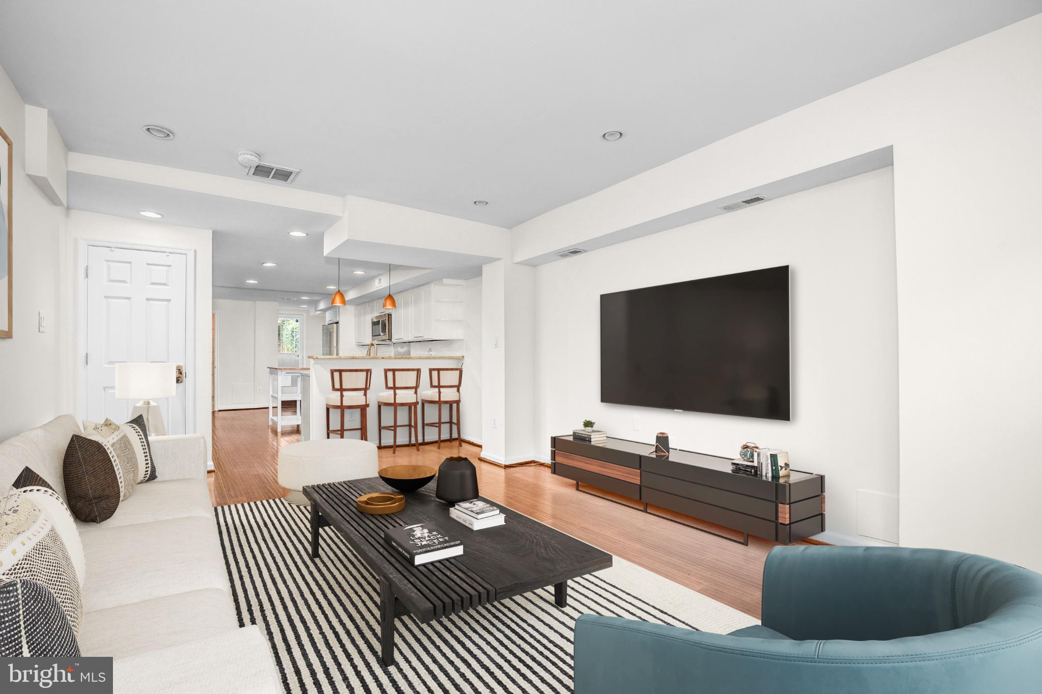 481 Ridge Street Northwest Washington, DC 20001 - Photo 3 of 25 Gallery Image 3