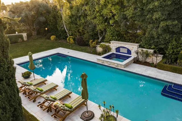 $23,988,000 | 35 Barry Lane, Atherton, CA 94027