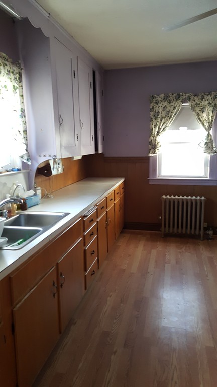 138 Barnard Road Worcester, MA 01605 - Photo 4 of 9 Gallery Image 4