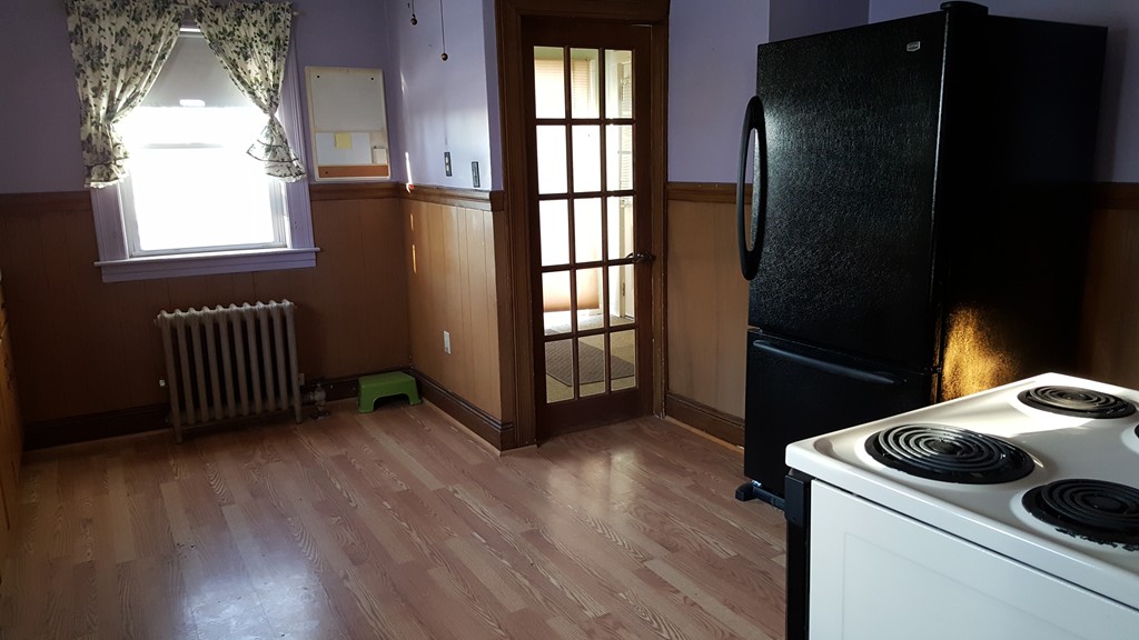138 Barnard Road Worcester, MA 01605 - Photo 5 of 9 Gallery Image 5