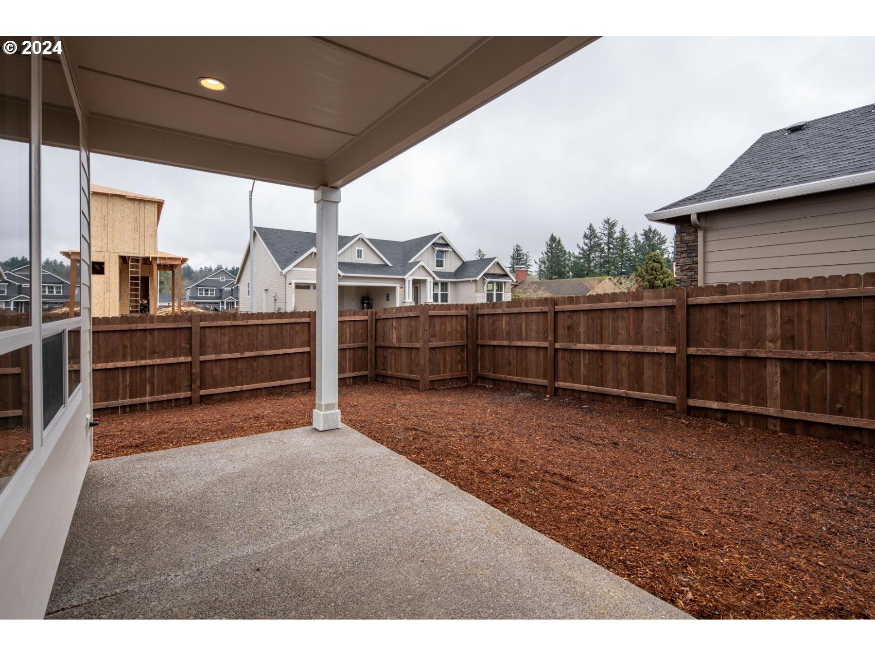 836 Southwest 49th Street Gresham, OR 97080 - Photo 7 of 15 Gallery Image 7