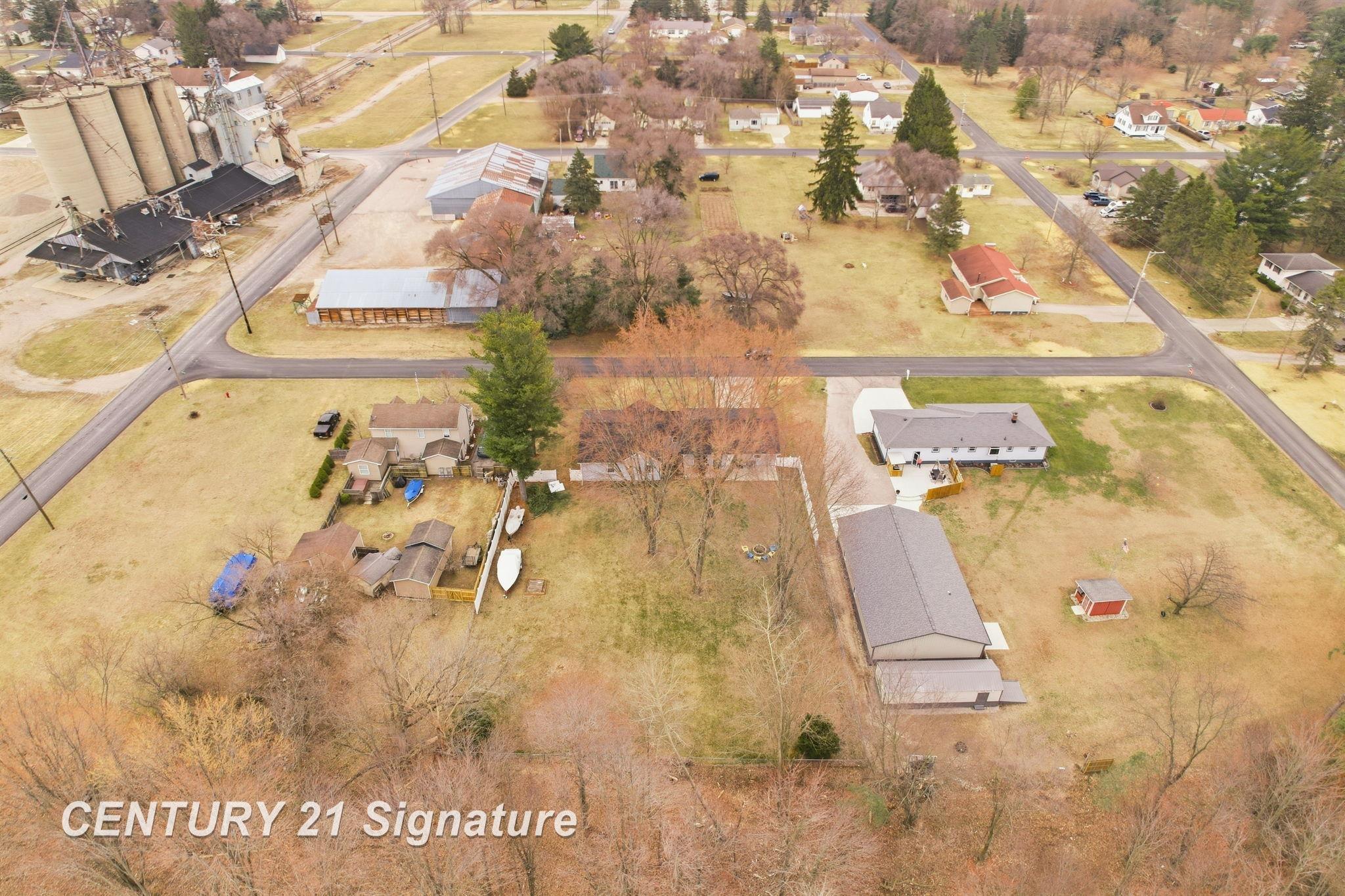 526 South Maple Street Hemlock, MI 48626 - Photo 40 of 45
