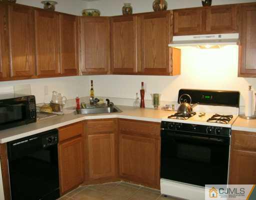 49 Hawthorne Road North Brunswick, NJ 08902 - Photo 3 of 8 Gallery Image 3
