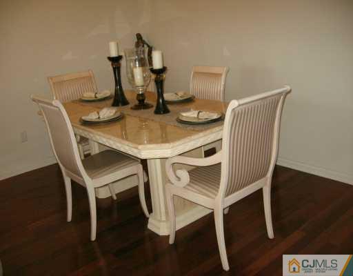 49 Hawthorne Road North Brunswick, NJ 08902 - Photo 5 of 8 Gallery Image 5