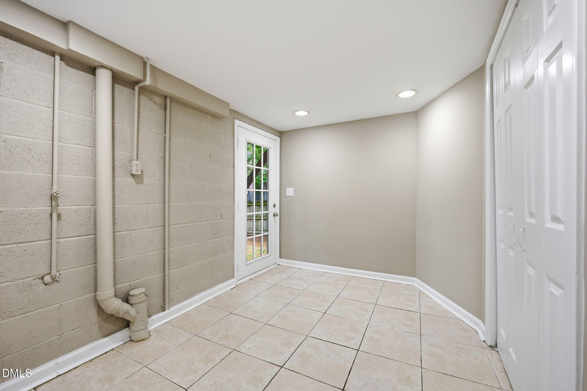 7608 Fiesta Way Raleigh, NC 27615 - Photo 31 of 60 19-web-or-mls-IMG_2547