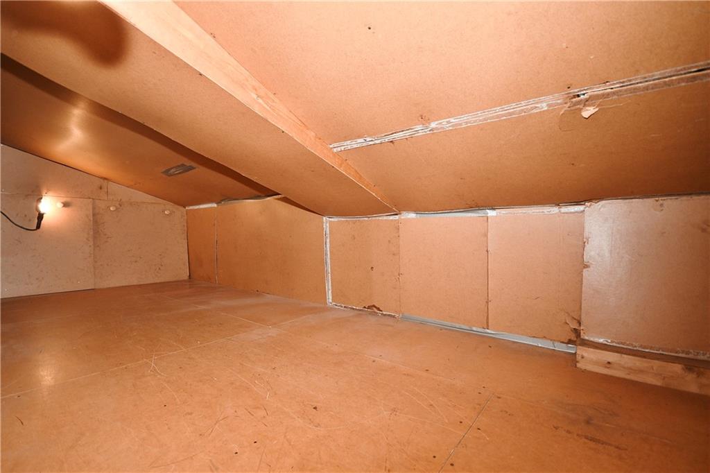 1360 Washington Road Pittsburgh, PA 15228 - Photo 26 of 44 a view of an empty room