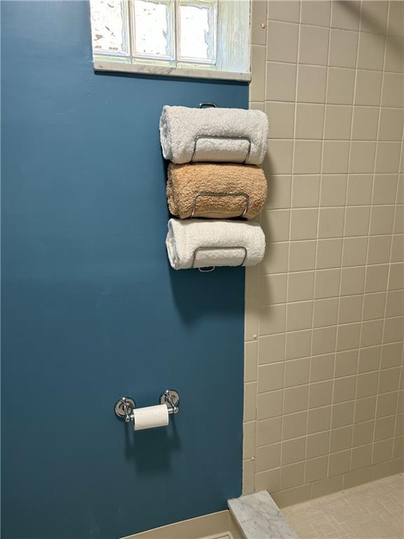 1360 Washington Road Pittsburgh, PA 15228 - Photo 35 of 44 a bathroom with a shower