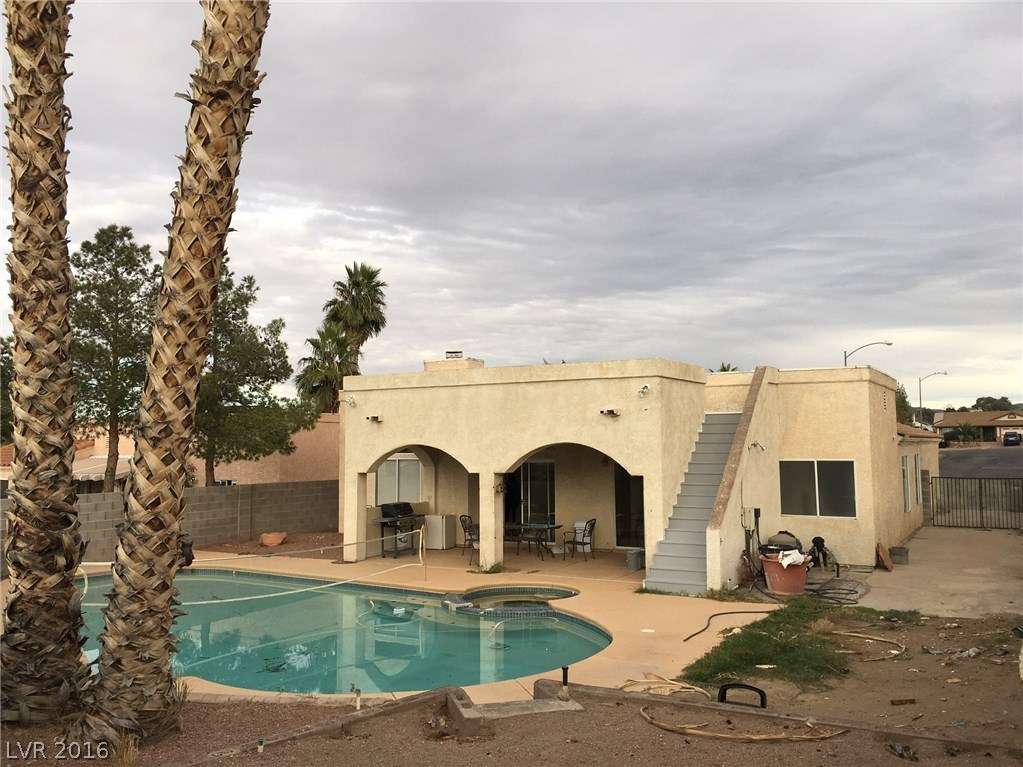 454 Leighann Road Henderson, NV 89015 - Photo 4 of 10 Gallery Image 4