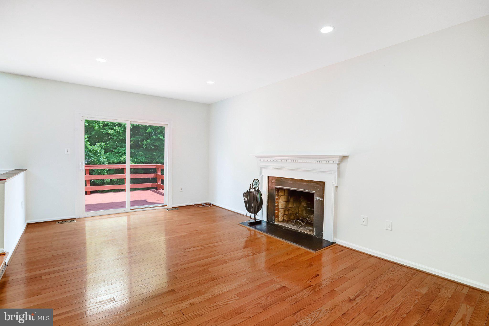 124 Environs Road Sterling, VA 20165 - Photo 14 of 62