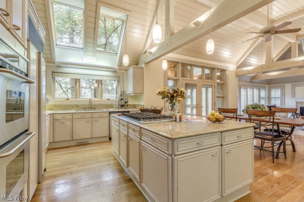 4460 Sherwin Road Willoughby, OH 44094 - Photo 9 of 25 KITCHEN ISLAND