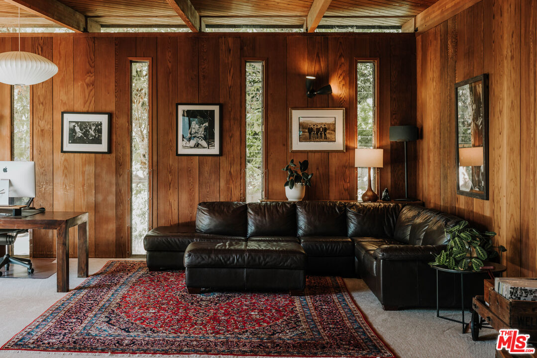 630 Hightree Road Santa Monica, CA 90402 - Photo 11 of 31