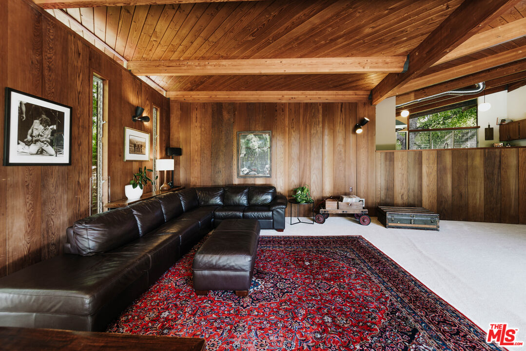 630 Hightree Road Santa Monica, CA 90402 - Photo 12 of 31