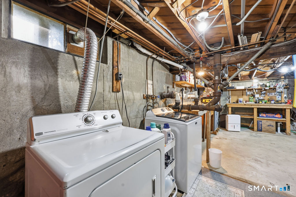 428 Welchs Point Road Milford, CT 06460 - Photo 31 of 40 Gallery Image 31