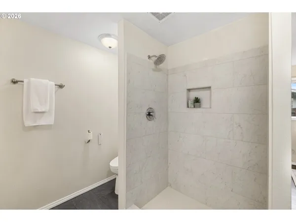 $525,000 | 11051 Southeast Mather Road, Clackamas, OR 97015
