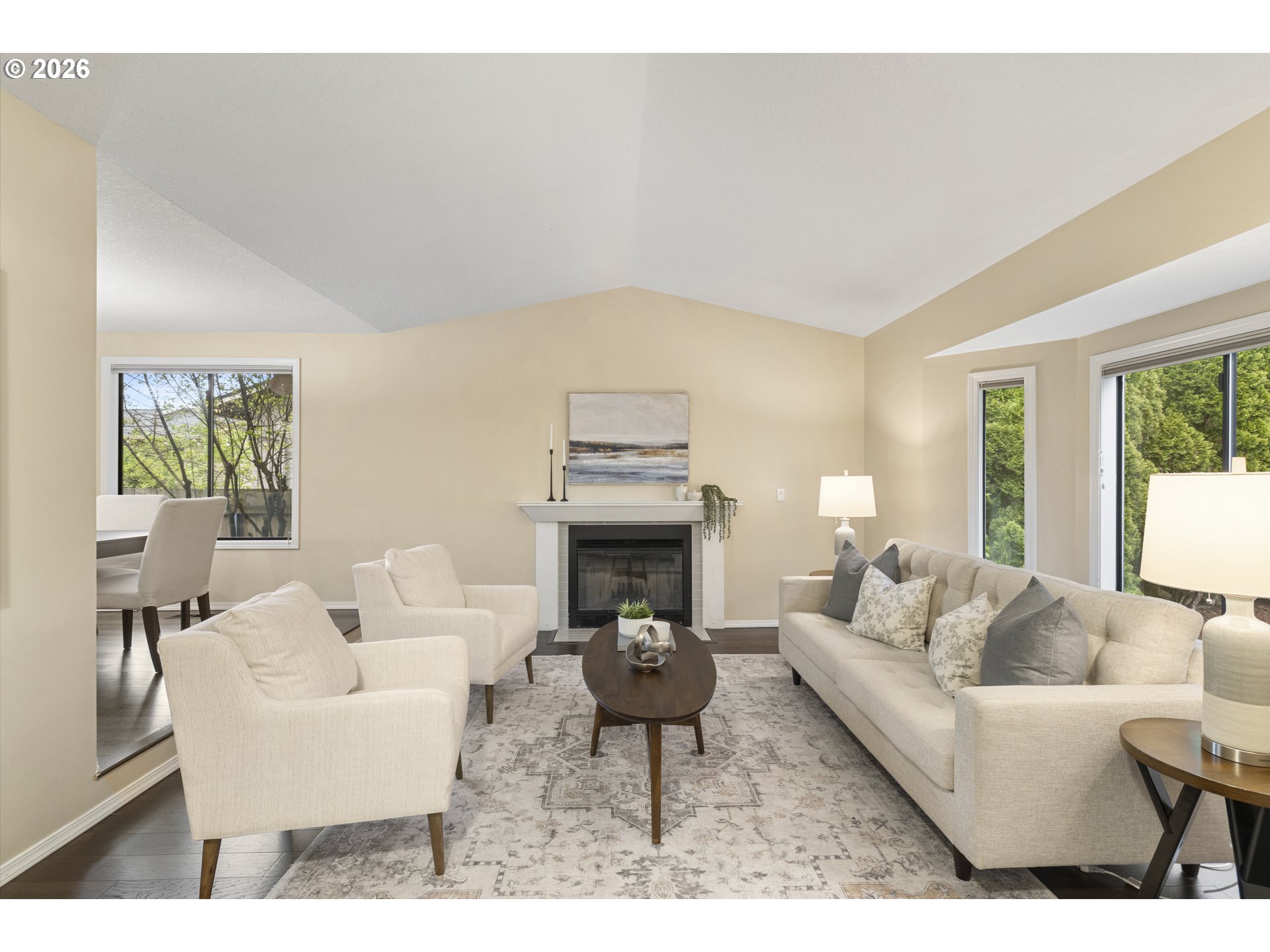 11051 Southeast Mather Road Clackamas, OR 97015 - Photo 5 of 27 Living Room