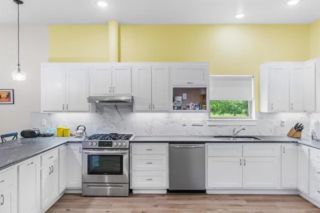 $450,000 | 1461 A VZ County Road, Ben Wheeler, TX 75754