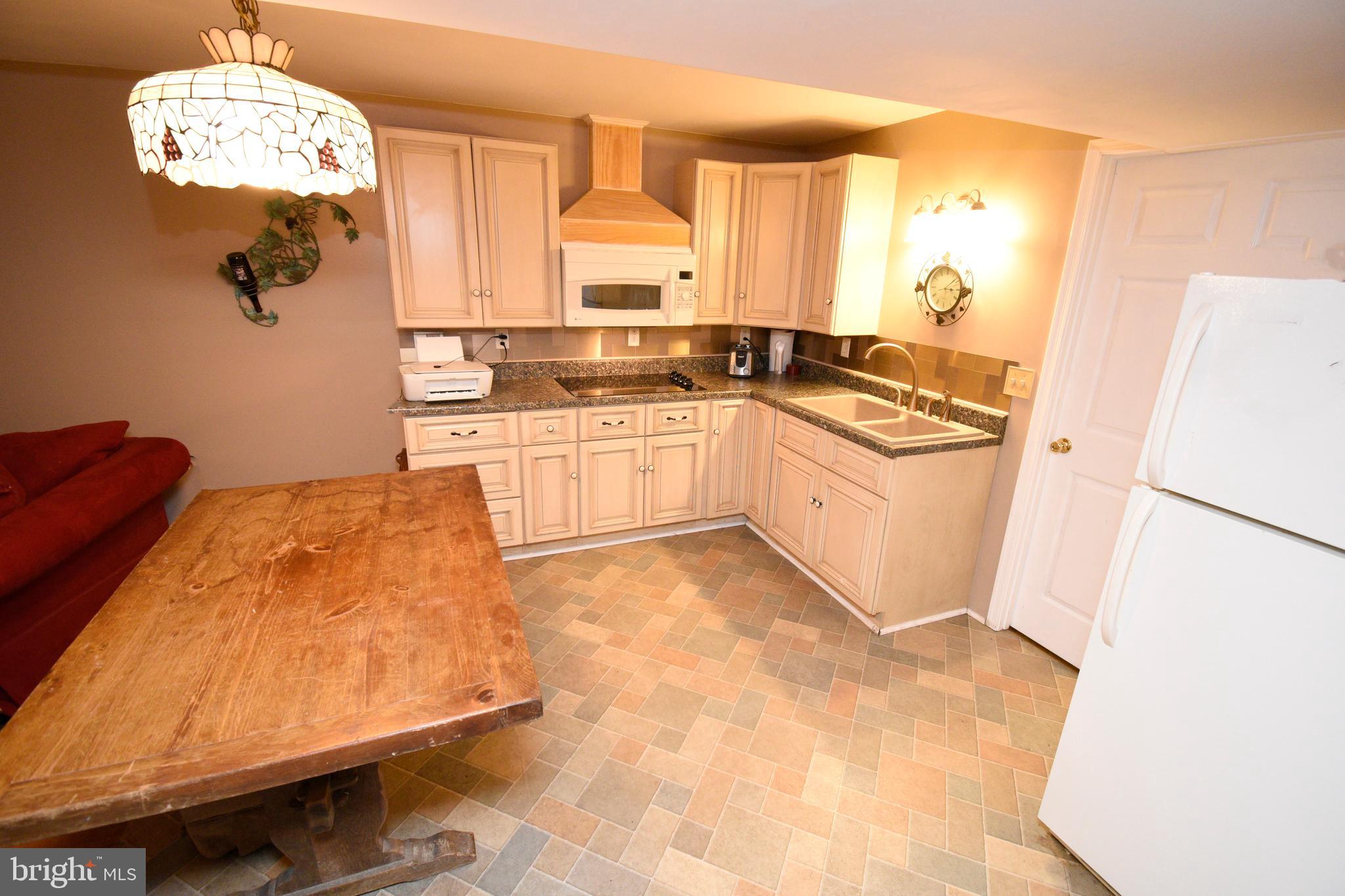 560 White Church Road York Springs, PA 17372 - Photo 19 of 28 Accessory Kitchen