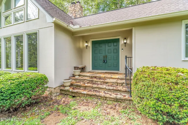 $529,900 | 4969 Back Valley Road, Speedwell, TN 37870