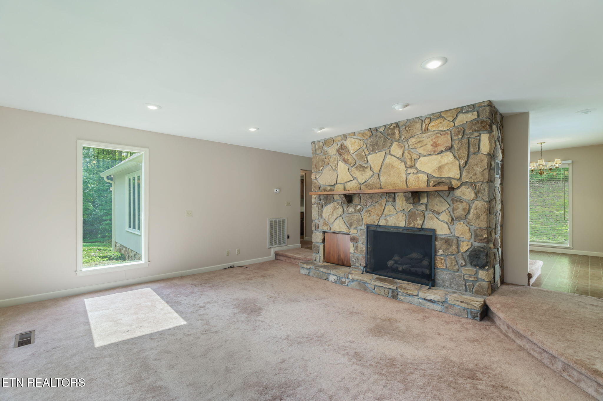 4969 Back Valley Road Speedwell, TN 37870 - Photo 14 of 49 15-web-or-mls-4969 Back Valley Road-42