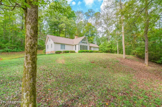 $529,900 | 4969 Back Valley Road, Speedwell, TN 37870