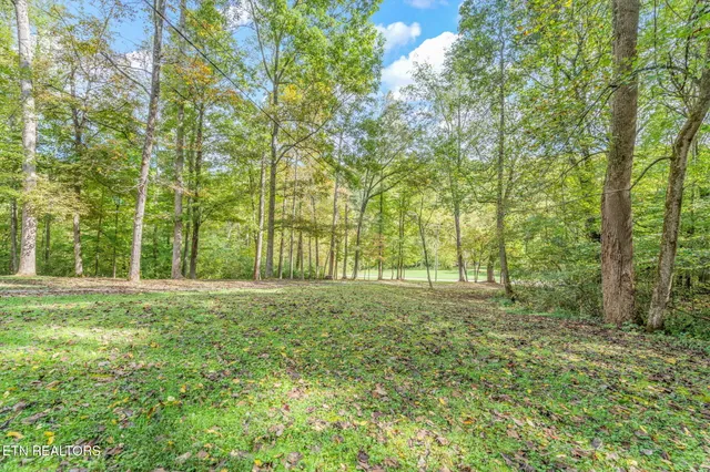 $529,900 | 4969 Back Valley Road, Speedwell, TN 37870