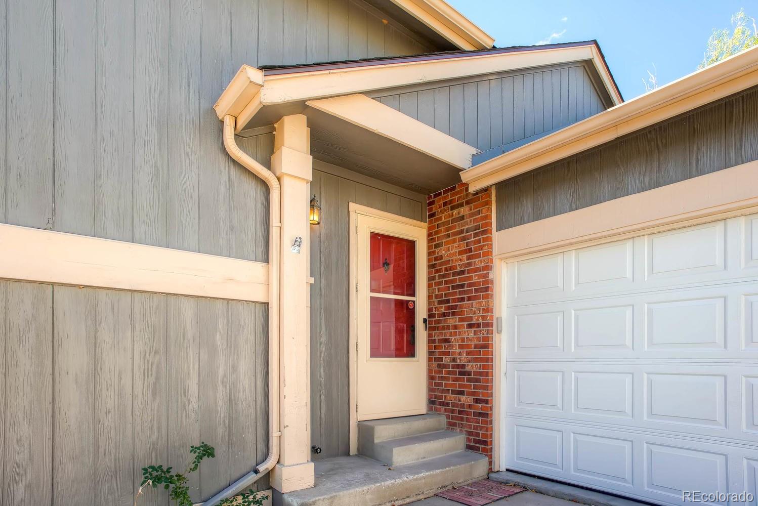 9165 Bell Flower Way Highlands Ranch, CO 80126 - Photo 3 of 28 Gallery Image 3