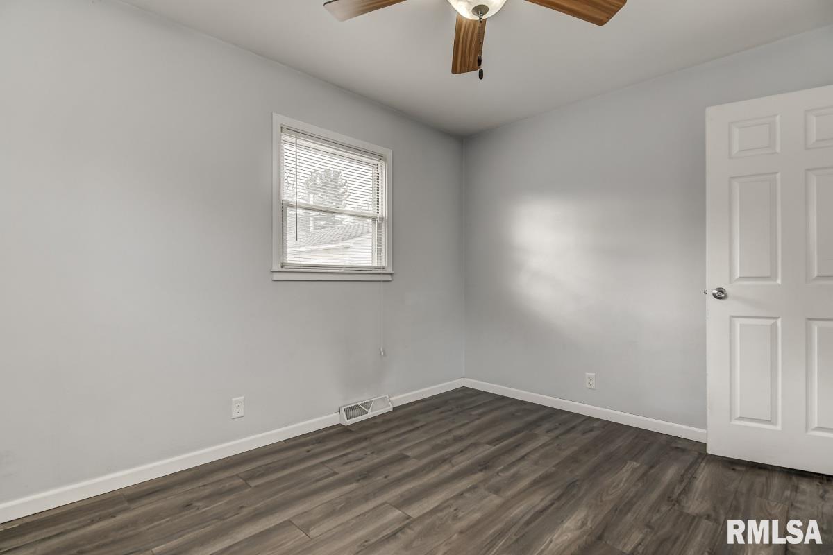 80 Archer Avenue Springfield, IL 62704 - Photo 17 of 33 Gallery Image 17