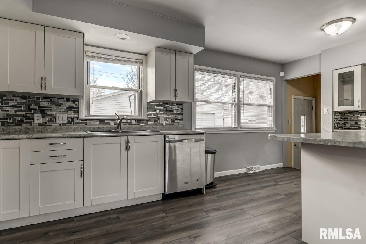 80 Archer Avenue Springfield, IL 62704 - Photo 8 of 33 Gallery Image 8