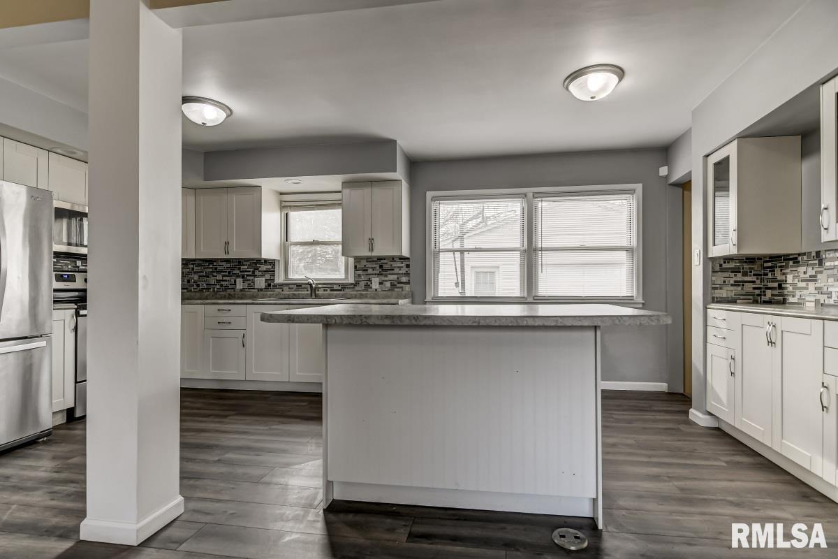 80 Archer Avenue Springfield, IL 62704 - Photo 9 of 33 Gallery Image 9