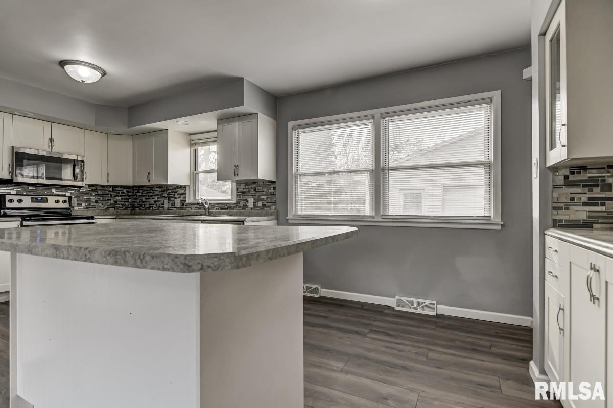 80 Archer Avenue Springfield, IL 62704 - Photo 10 of 33 Gallery Image 10