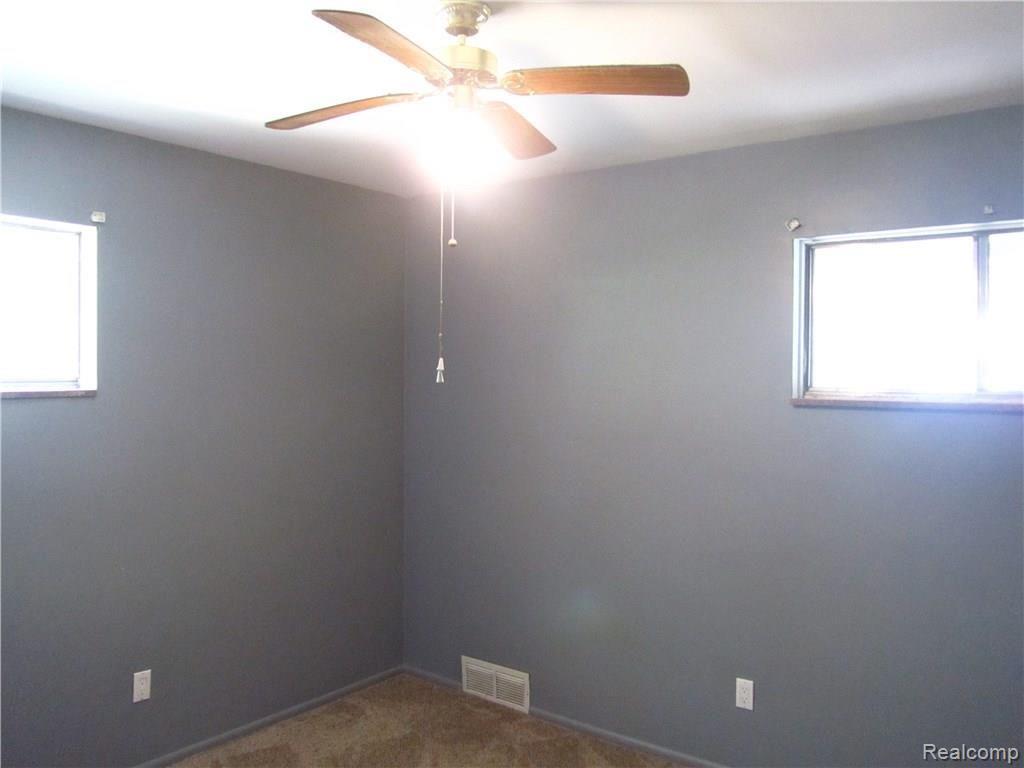 14211 Inkster Road Livonia, MI 48154 - Photo 17 of 24