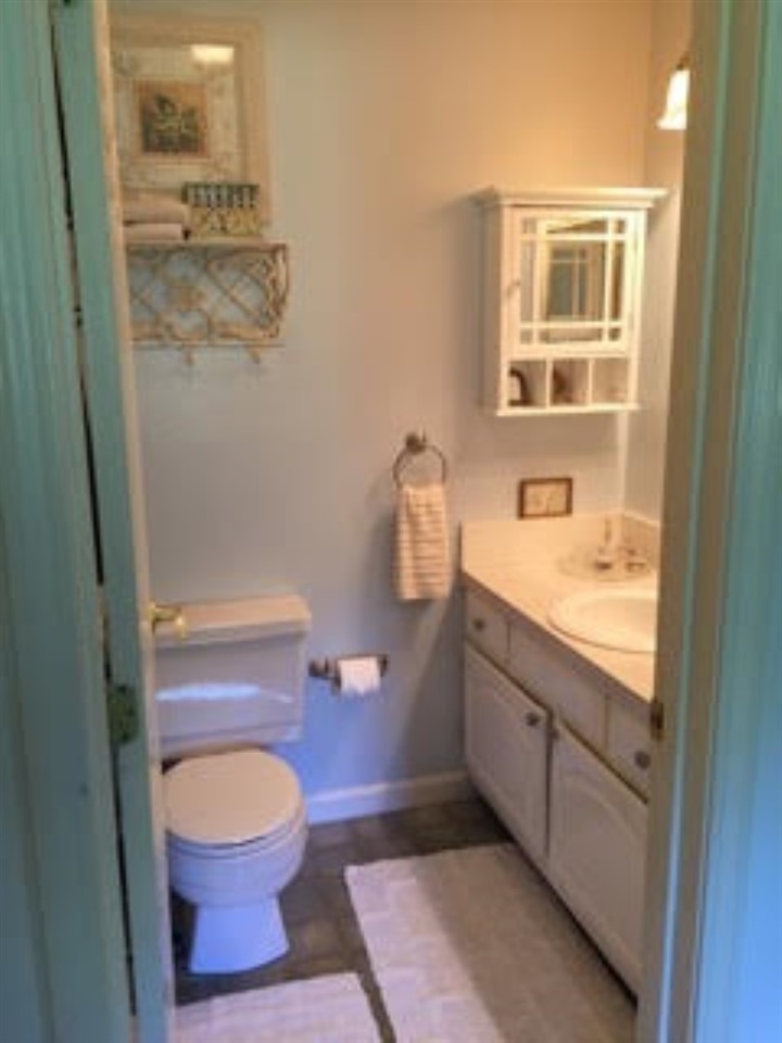439-8 North River Road, Unit 8 Milford, NH 03055 - Photo 18 of 40