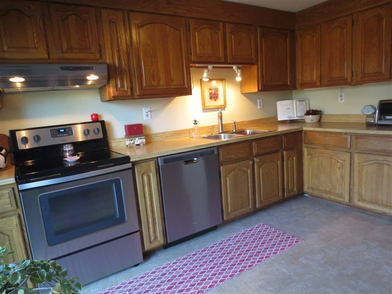 439-8 North River Road, Unit 8 Milford, NH 03055 - Photo 9 of 40