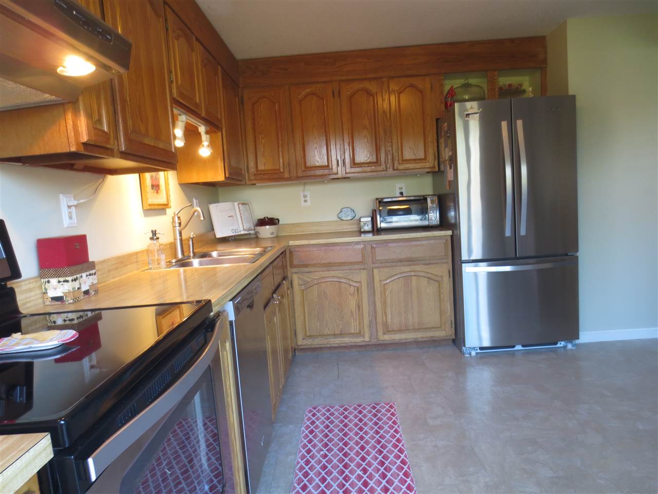 439-8 North River Road, Unit 8 Milford, NH 03055 - Photo 10 of 40