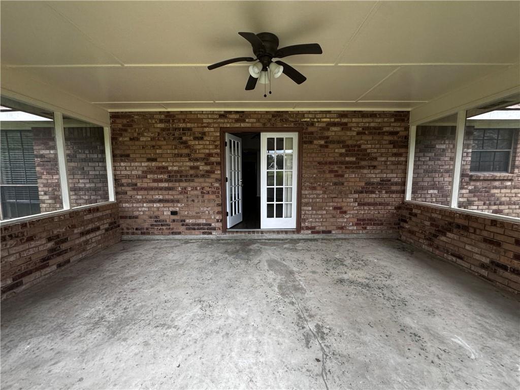 2117 Colonial Drive Laplace, LA 70068 - Photo 3 of 5