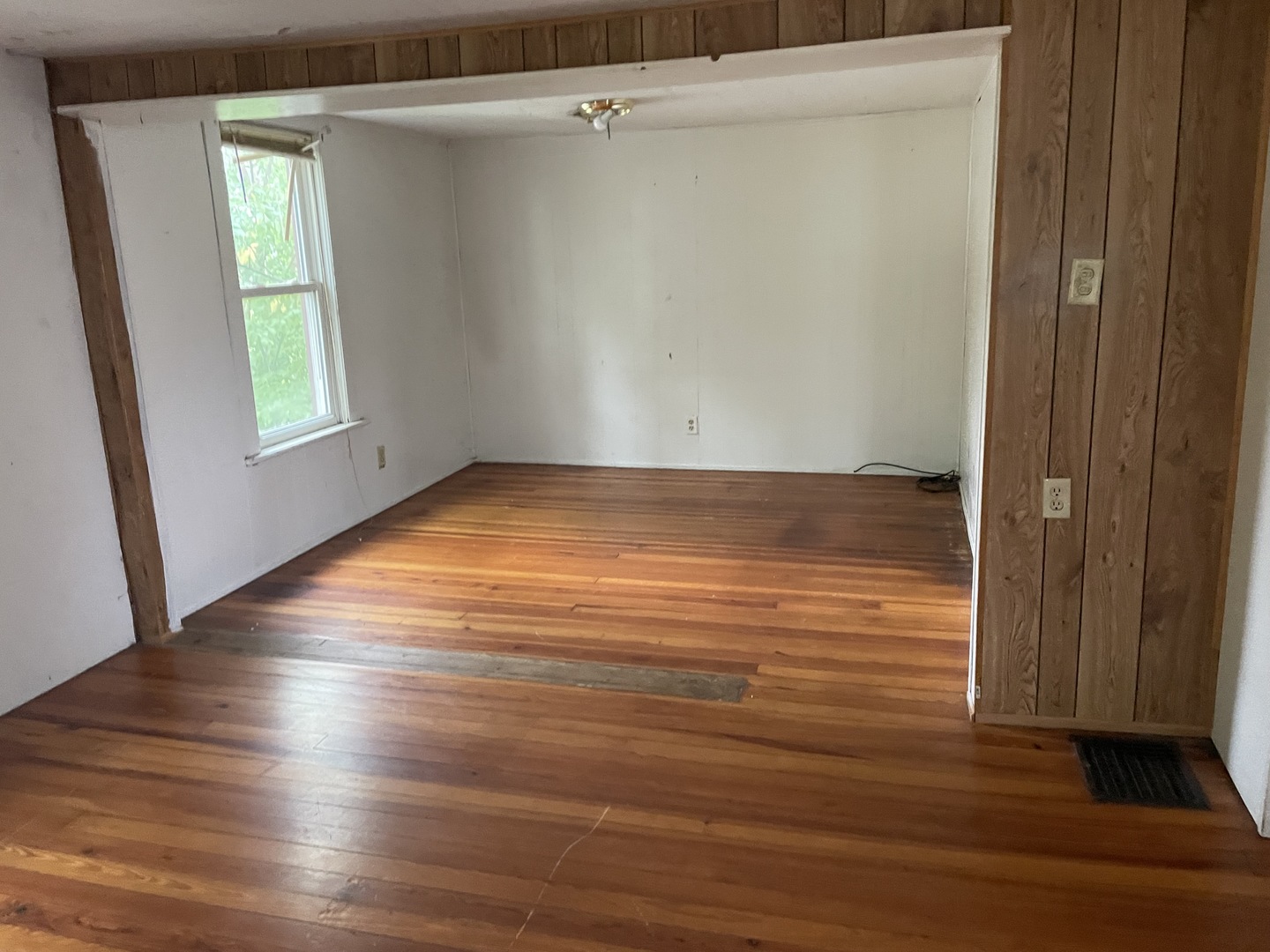 351 Marengo Road Harvard, IL 60033 - Photo 10 of 13 Gallery Image 10