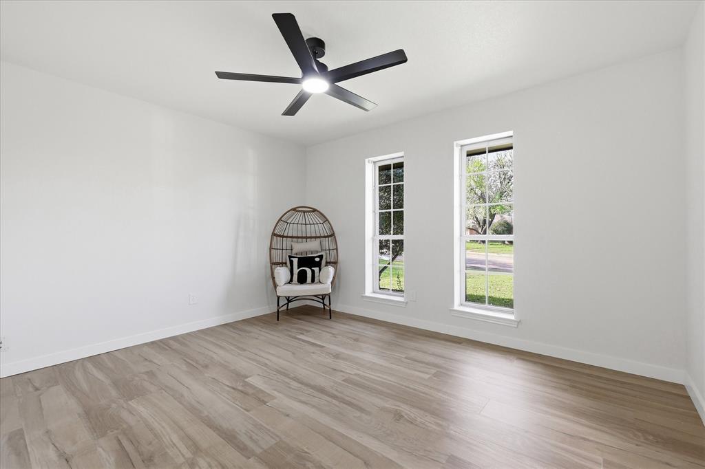 1929 Ruidoso Run Lewisville, TX 75077 - Photo 12 of 40