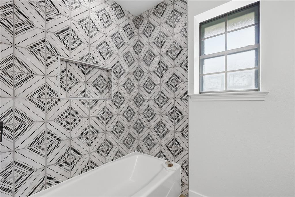 1929 Ruidoso Run Lewisville, TX 75077 - Photo 15 of 40