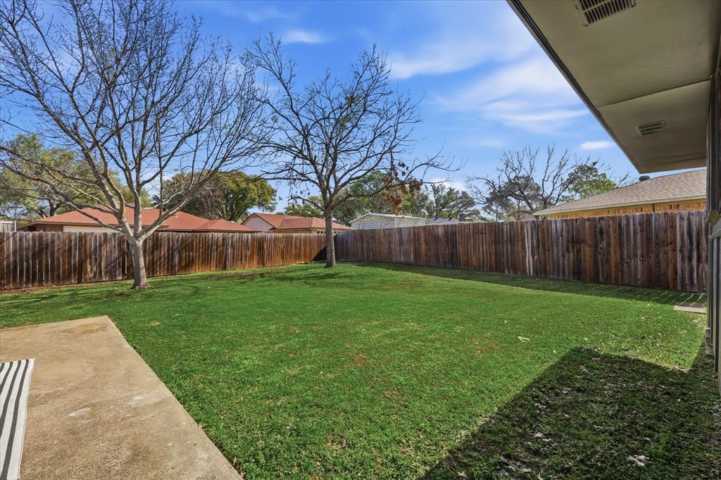 1929 Ruidoso Run Lewisville, TX 75077 - Photo 33 of 40