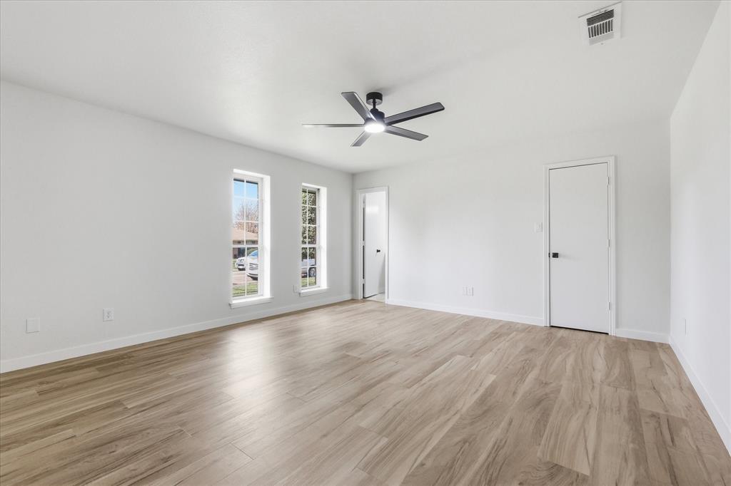 1929 Ruidoso Run Lewisville, TX 75077 - Photo 7 of 40