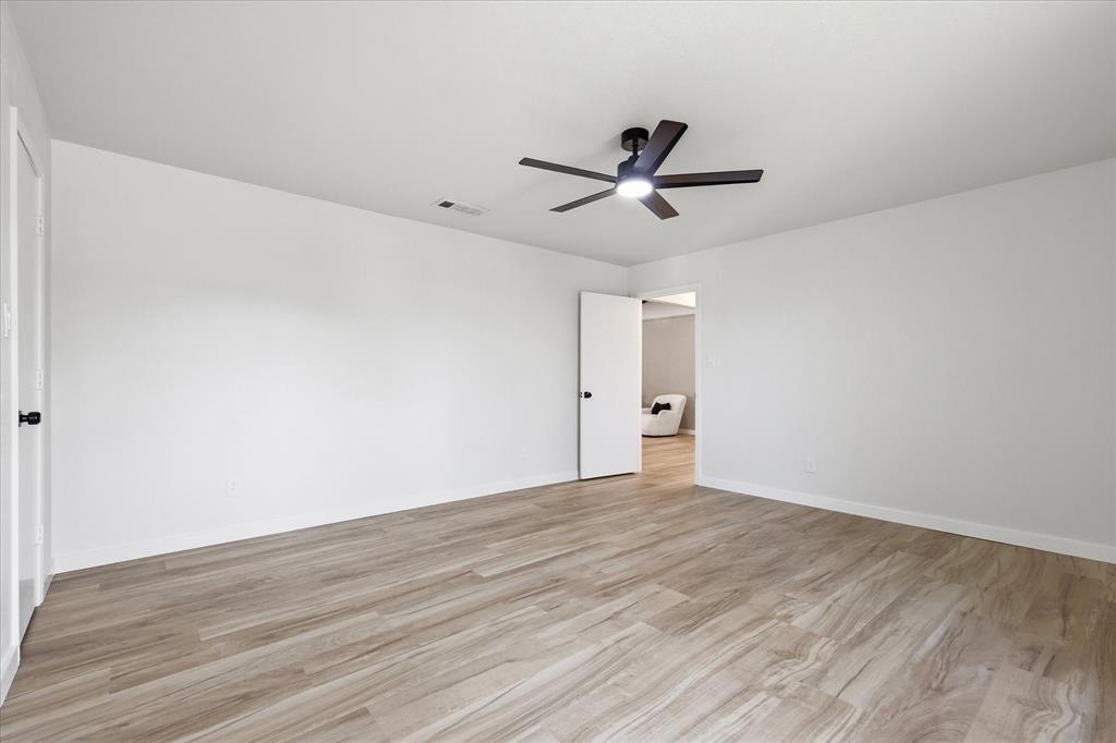 1929 Ruidoso Run Lewisville, TX 75077 - Photo 8 of 40