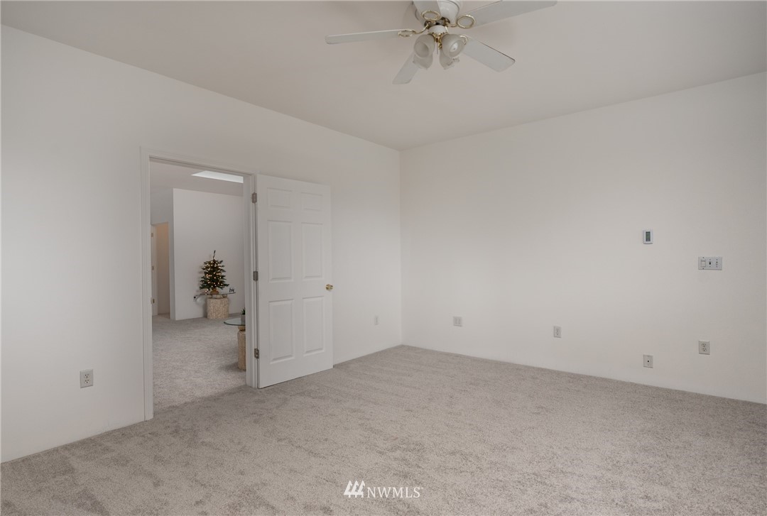 3023 Green Road Oak Harbor, WA 98277 - Photo 9 of 39 Gallery Image 9