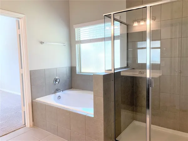 $2,250 | 14218 Singing Oaks Trail, Houston, TX 77045