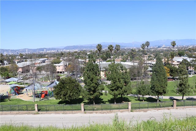 4431 Don Ricardo Drive, Unit 23 Baldwin Hills, CA 90008 - Photo 13 of 20 View from the same street with park nearby