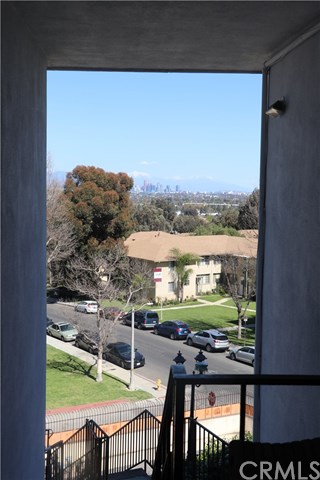 4431 Don Ricardo Drive, Unit 23 Baldwin Hills, CA 90008 - Photo 14 of 20 Mailing/pool area view