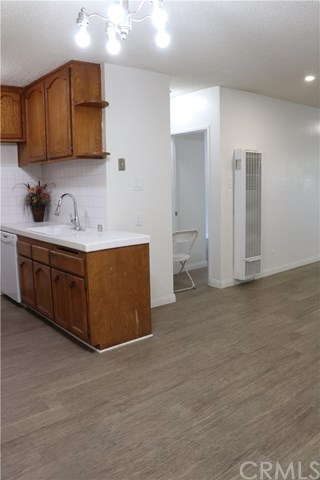 4431 Don Ricardo Drive, Unit 23 Baldwin Hills, CA 90008 - Photo 8 of 20