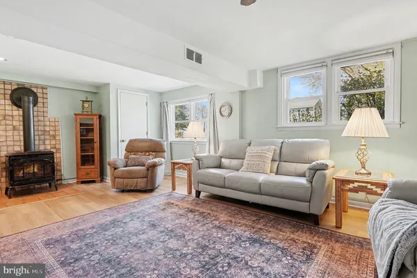 $495,000 | 256 Woodlawn Drive, Lansdale, PA 19446